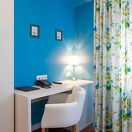 Hotell Engelbert 3*
